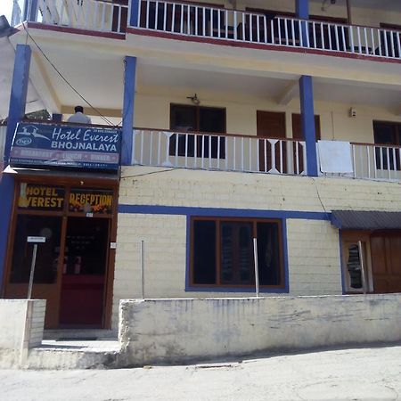 Hotel Everest Manāli Esterno foto