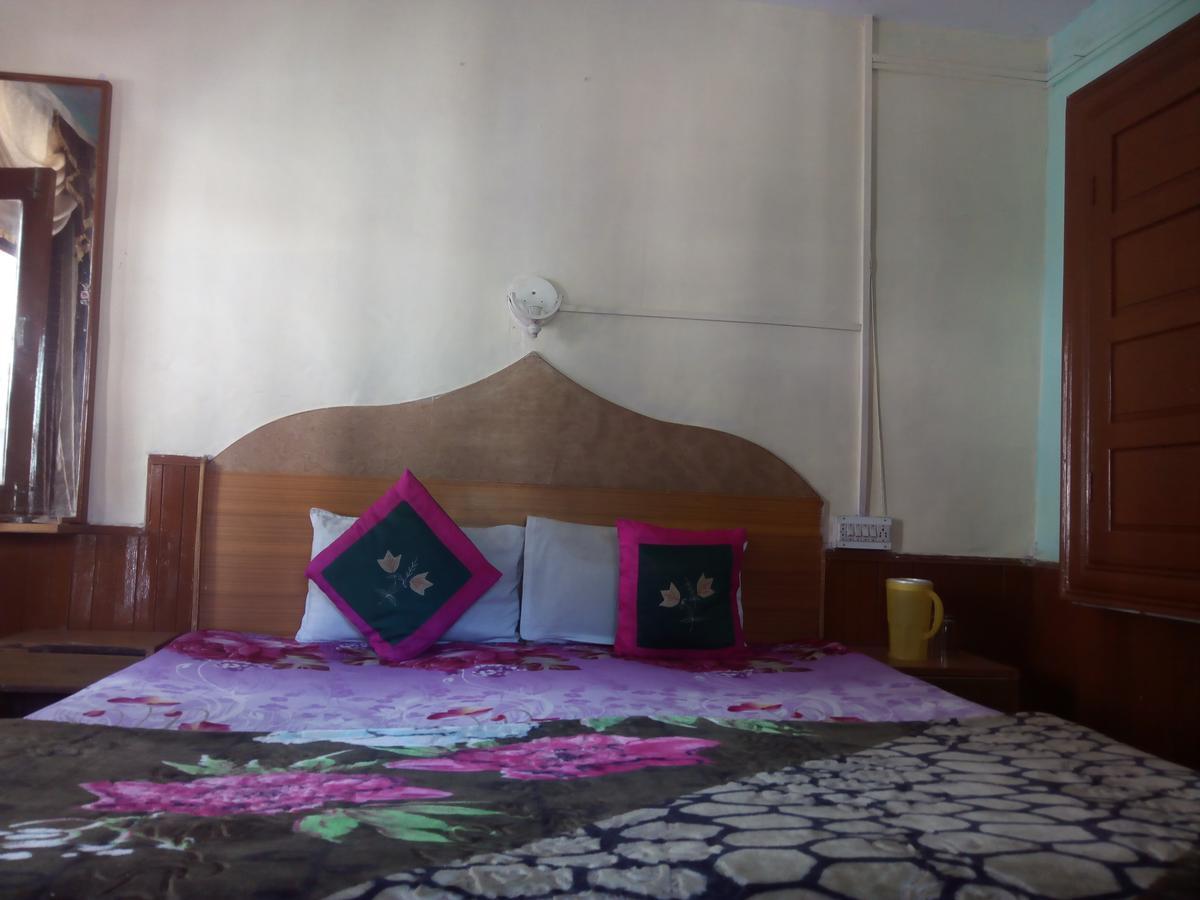 Hotel Everest Manāli Esterno foto
